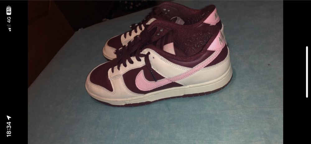 Nike Dunk Low Valentine Edition