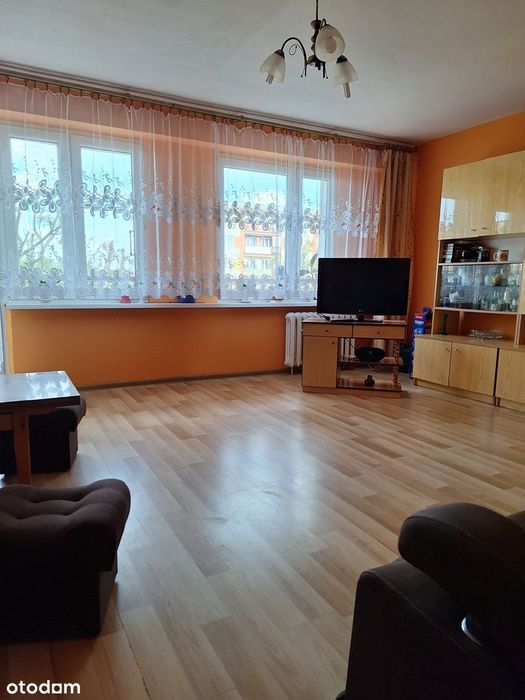 Mieszkanie 3 pokoje oraz garaż