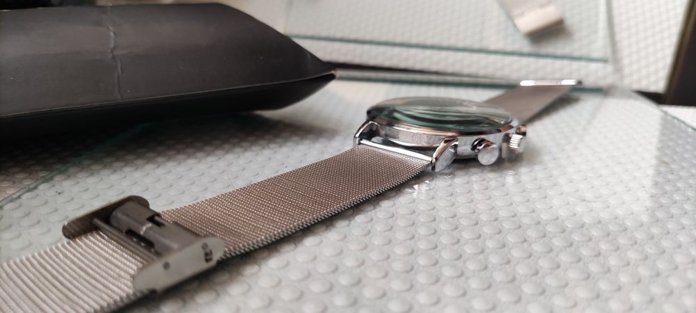 Nowy Męski zegarek Sliver One size Black Koperta