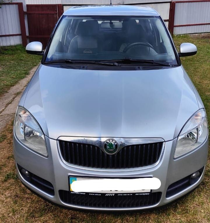 Fabia 2010 офіційна, один власник
