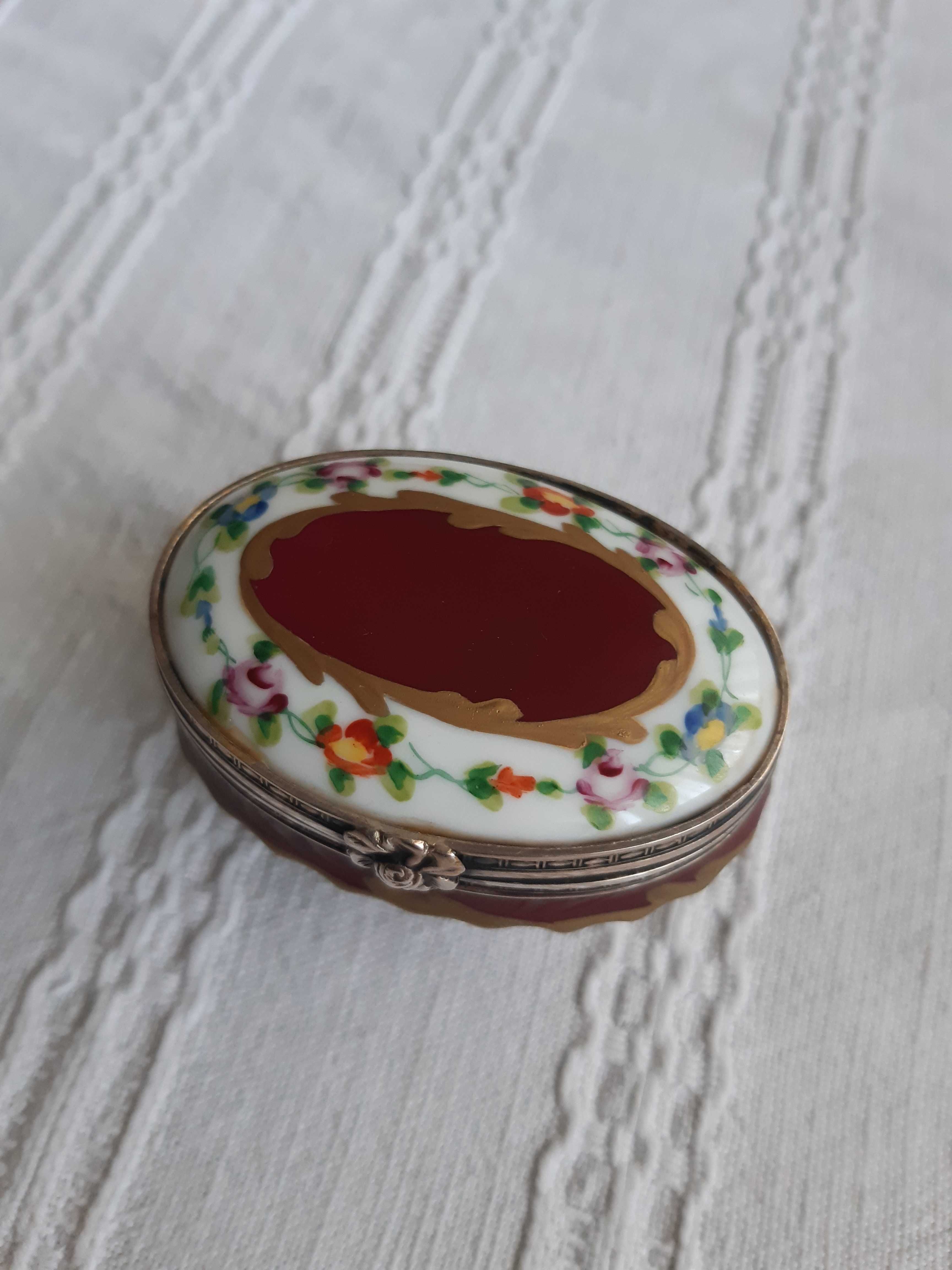 Caixinha porcelana e prata (Portugal) séc. XX