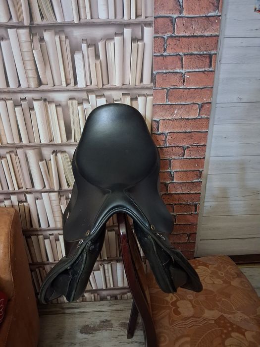 Siodło skokowe busse Bristol 16,5/32.