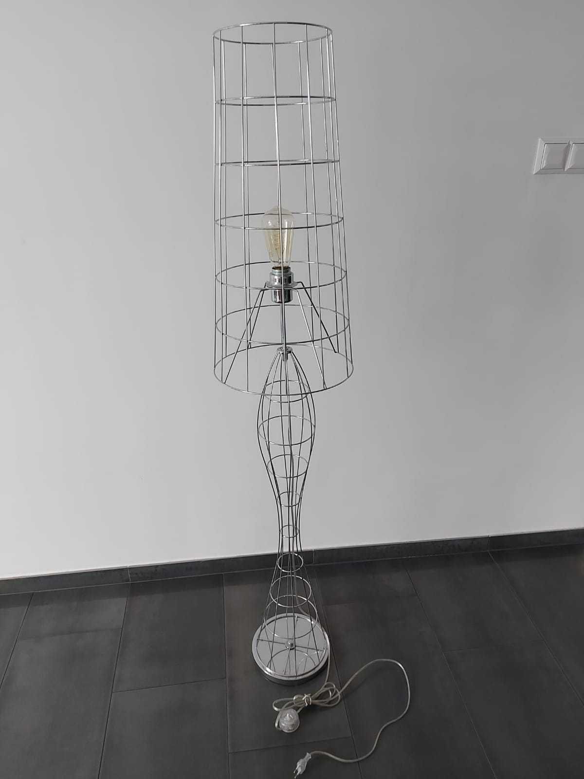 nowoczesna lampa z drutu new design srebrna industrialna