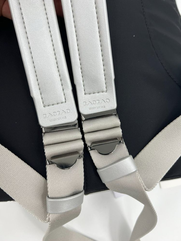 Issey Miyake Bao Bao Backpack cinza