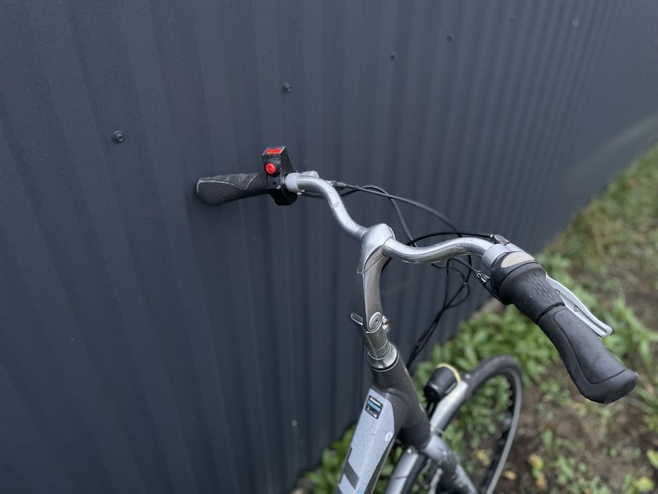 Ручка газу! Кареточний електро-велосипед Giant на моторі Yamaha!