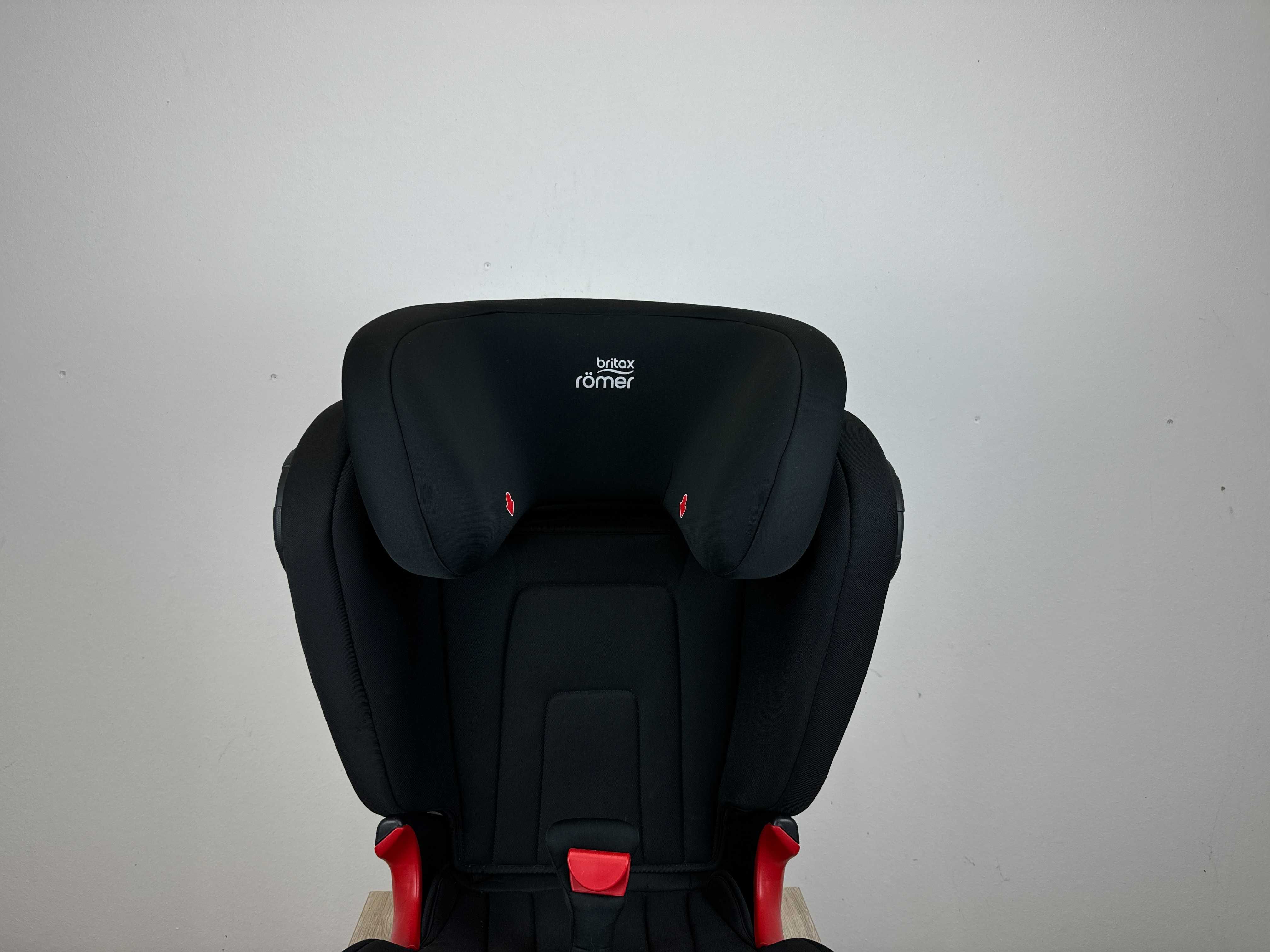 Fotelik samochodowy Britax & Romer Kidfix 2S Cosmos Black 15-36Kg