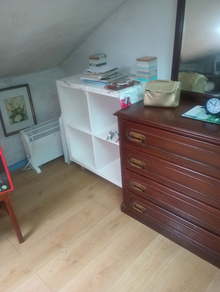 Alugo quarto em alverca: