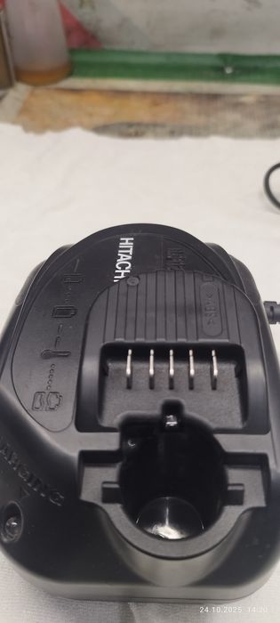 Ładowarka Hitachi