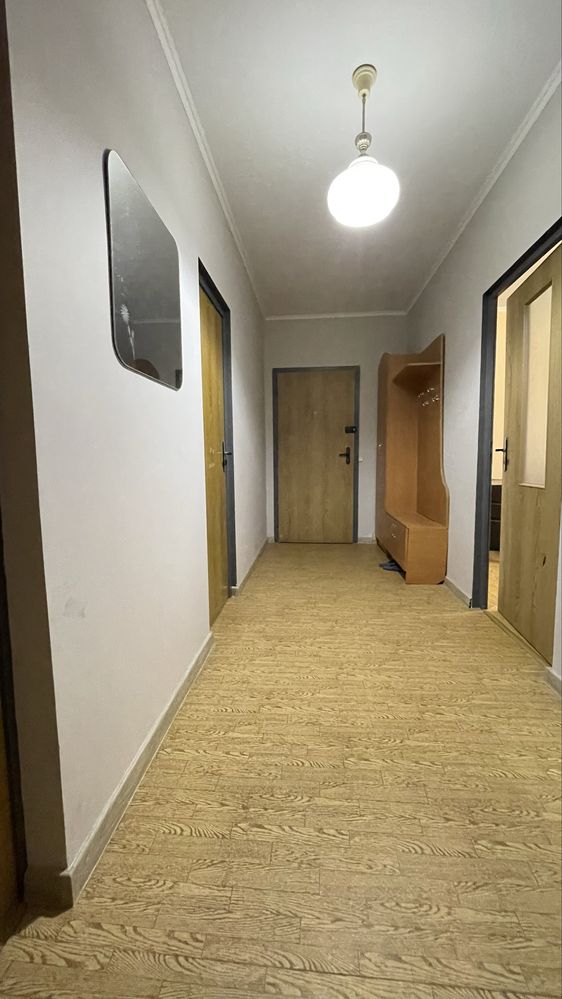 Продається затишна трьохкімнатна квартира.