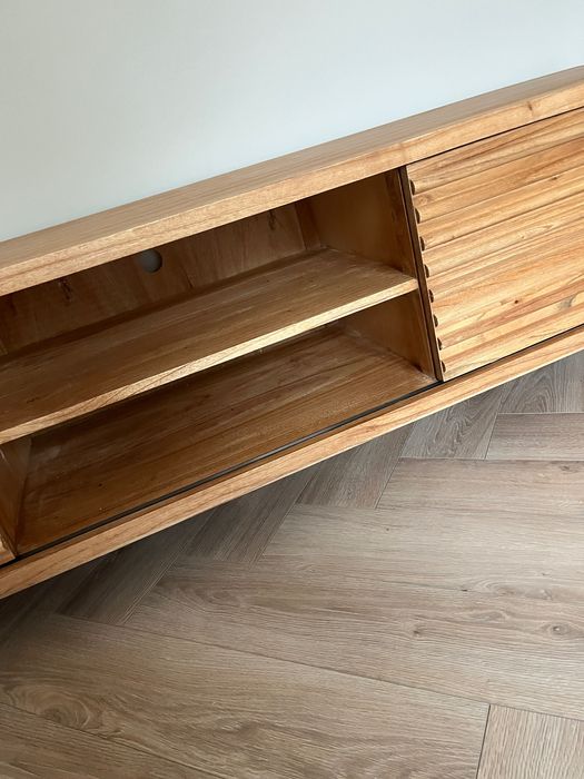 Cena ostateczna - Nowa szafka  RTV drewniana 200 cm