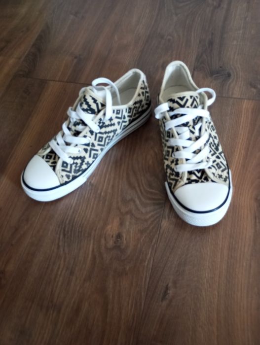 Кеди 41 розмір ТОРГ