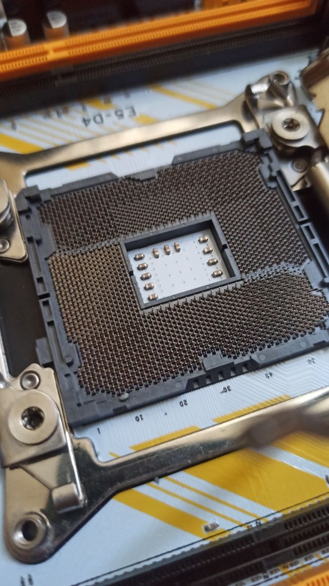 Комплект QIYIDA X99 LGA 2011-3 Xeon E5 2667 v4 16gb DDR 4