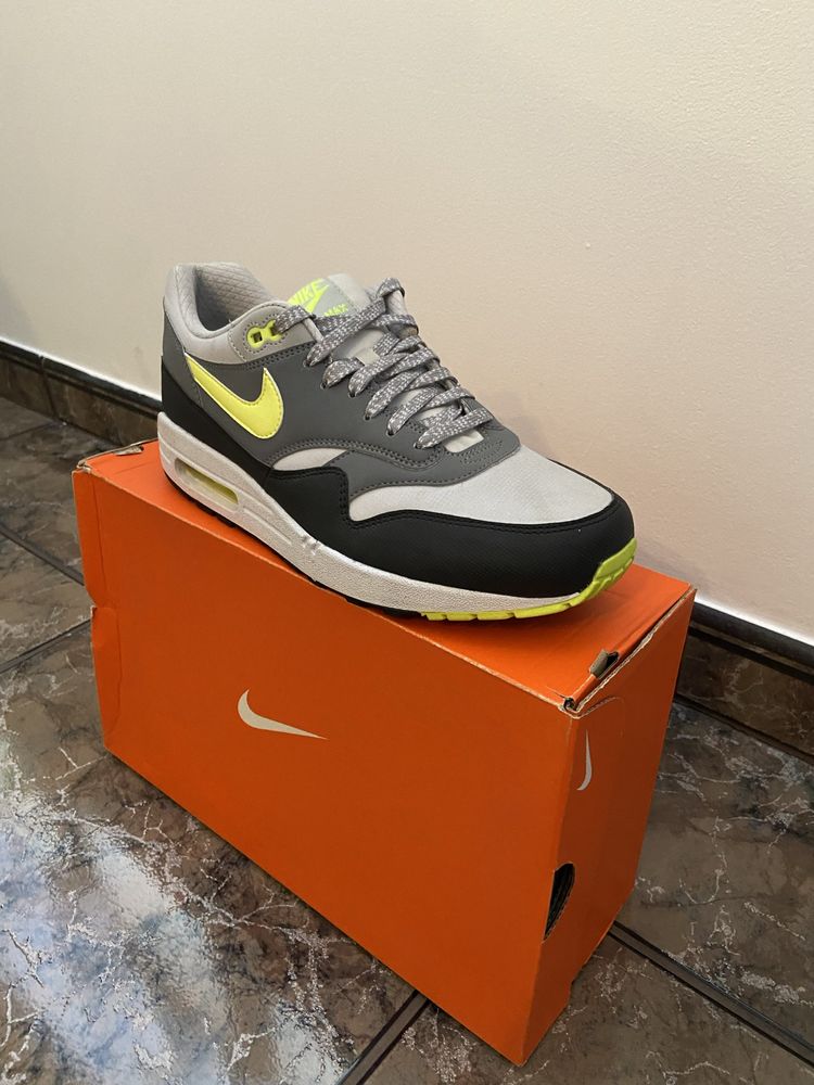 Nowe buty sportowe meskie Nike AirMax One 1