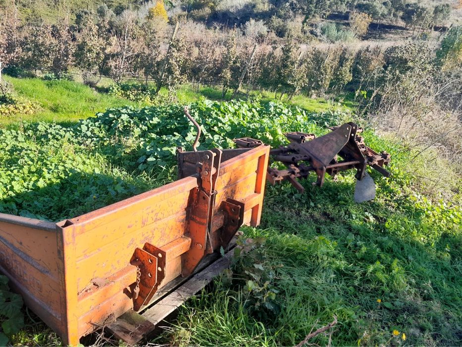 Trator VALPADANA 55cv + Alfaias
