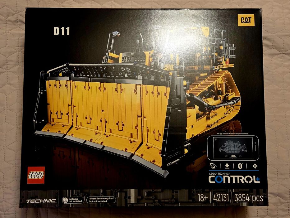 LEGO® Technic 42131 buldożer Cat D11