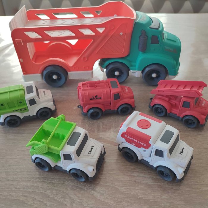 Іграшкові машинки, фура трейлер+ набір машинок