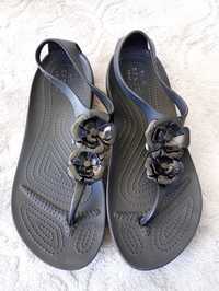 Japonki firmy crocs rozm W9 czyli 39/40