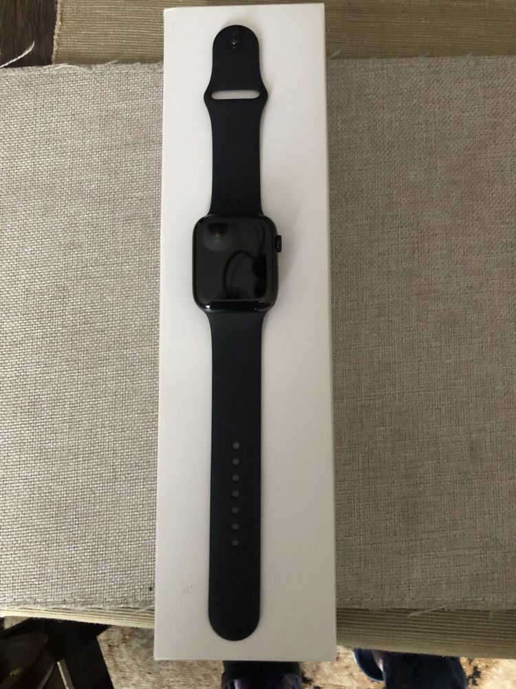 Apple Watch 4 44  BLACK Stainless Steel LTE