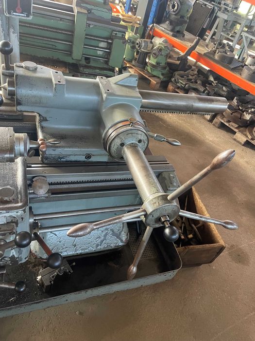 Torno mecânico MENZIKEN SUISSE usado
