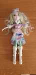 Zimowa lalka Ever After High