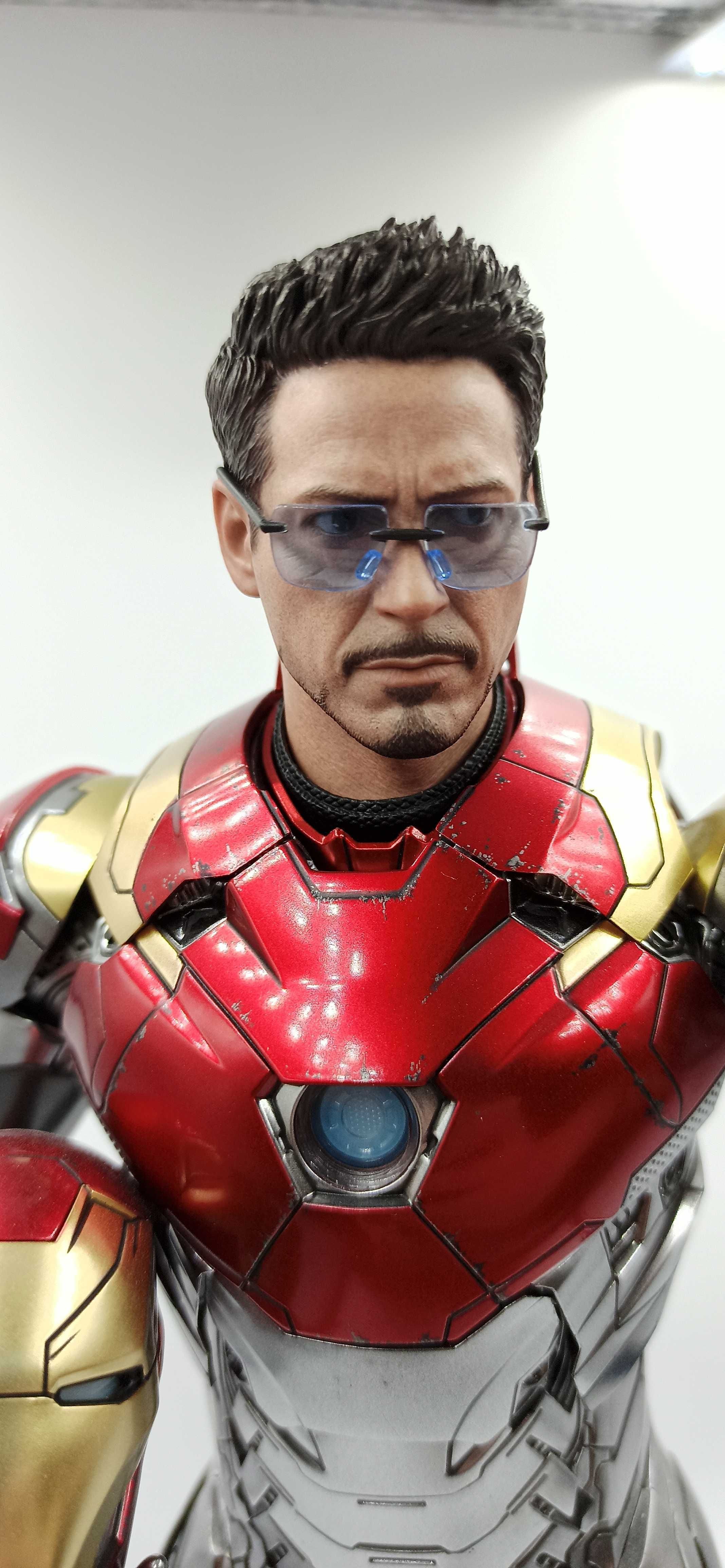 Hot Toys MMS427 Iron Man MK 47