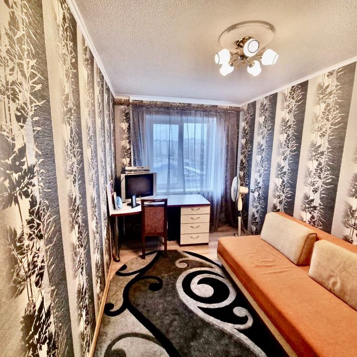 Продам 2х комнатную квартиру ж/м Парус
