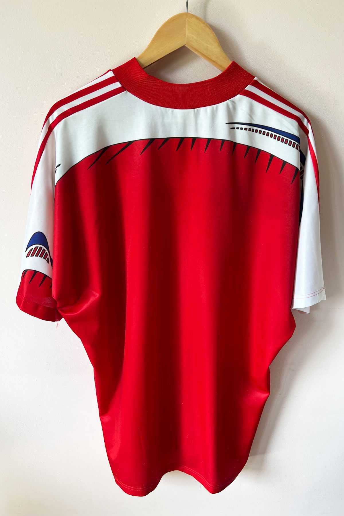 Adidas czerwona koszulka vintage retro z lat 80 made in Slovenia r. XL