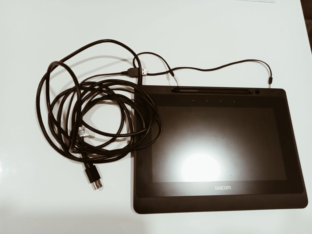 Wacom DTU-1141B Mesa Gráfica Digital