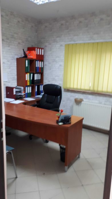 Lokal na wynajem 120m, wejście normalne + garażowe, duży parking