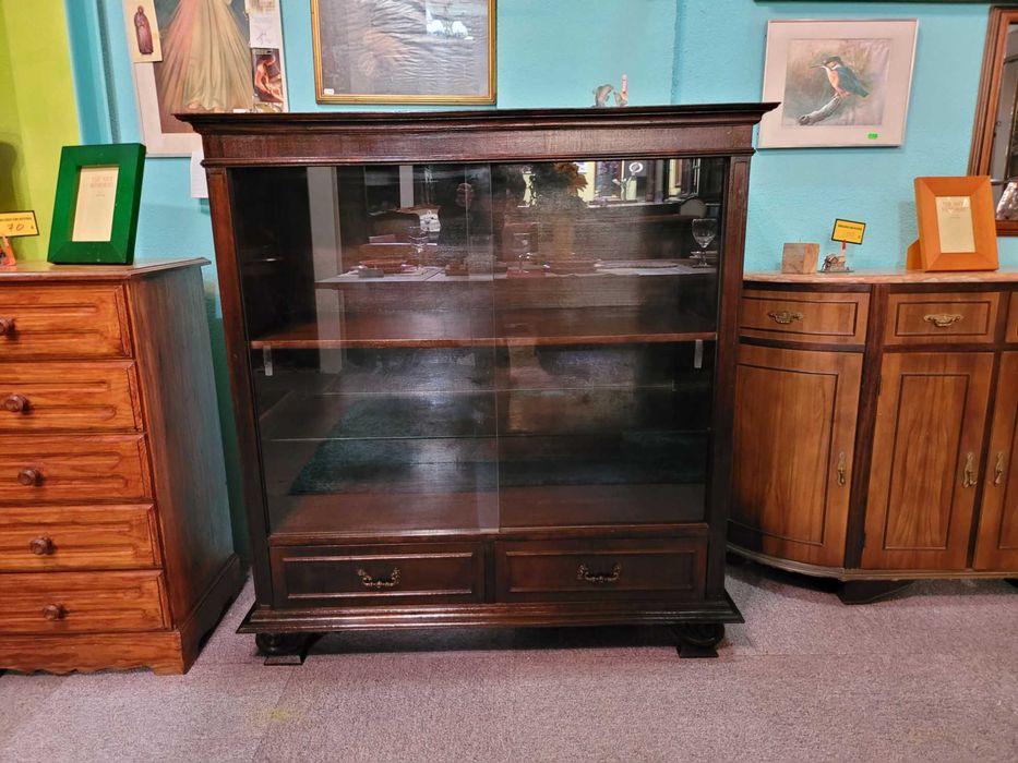 Móvel antigo com portas em vidro de correr - Bom estado geral