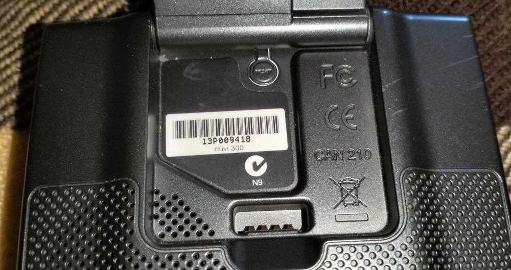 Навігатор Garmin Nuvi 300