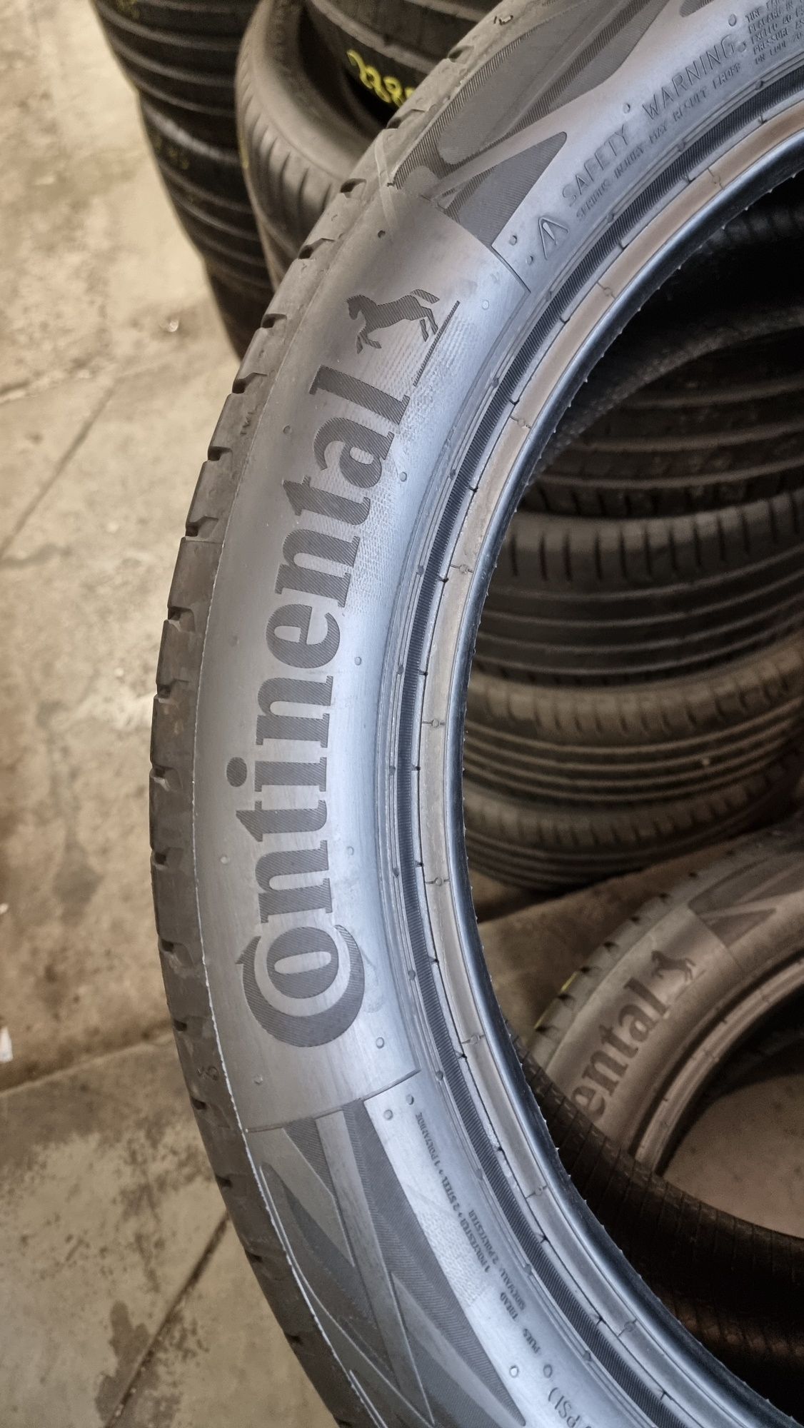 Шини літні 285х40хR20 Continental EcoContact6 Q MO / 4 Шт 95%Протектор
