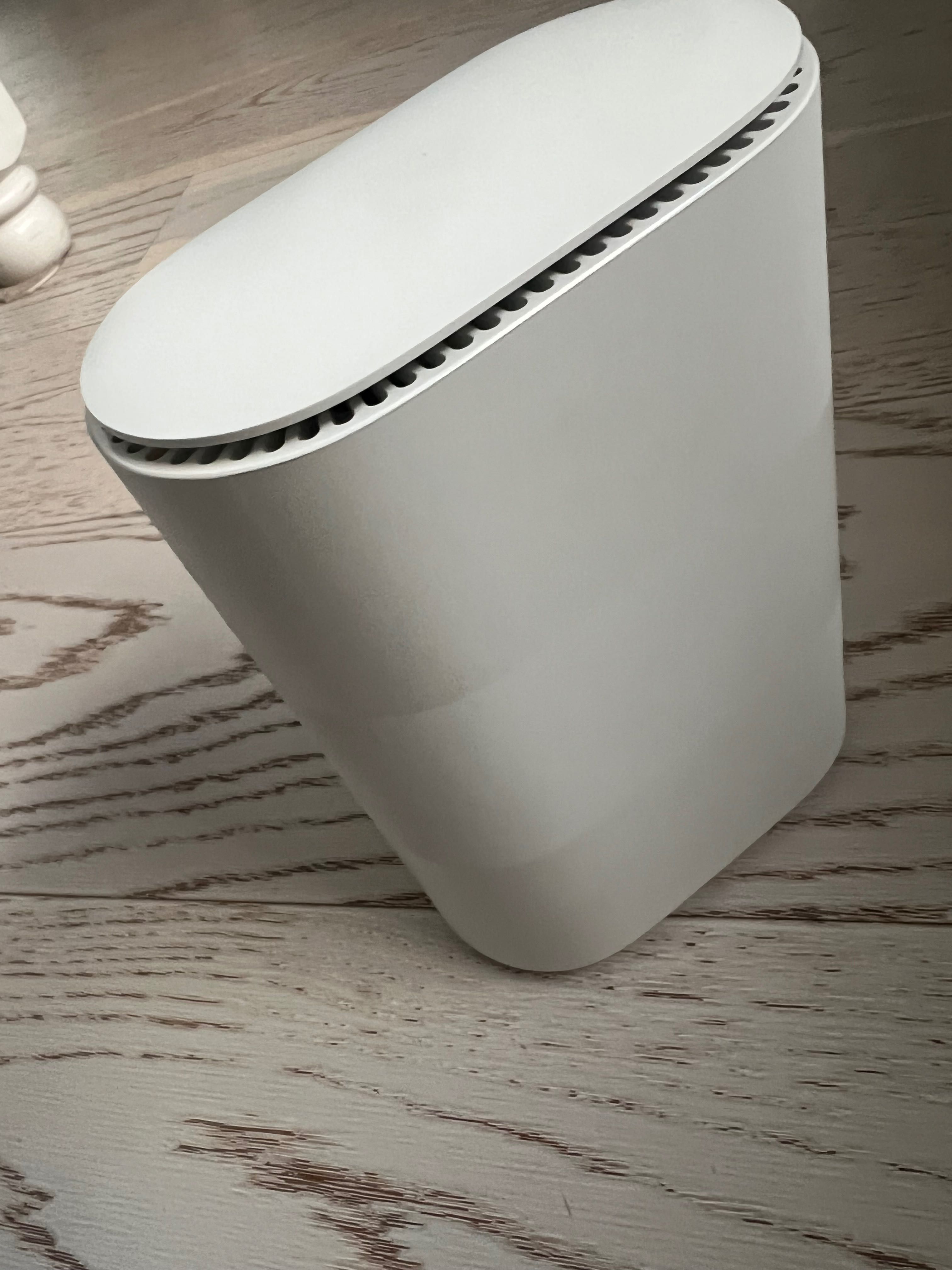 Router ZTE MC801a