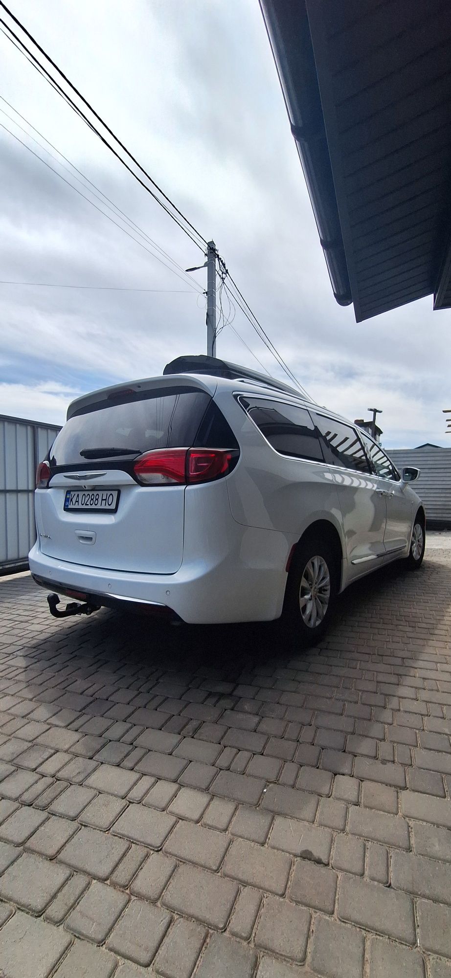 Chrysler pacifica