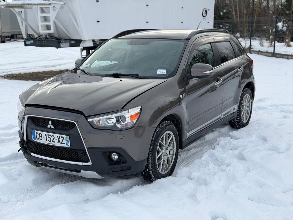 Mitsubishi ASX 1.8 DID 4x4 RockFord Skóry Navi PDC Niski Przebieg Lekko Uszkodzony!!!