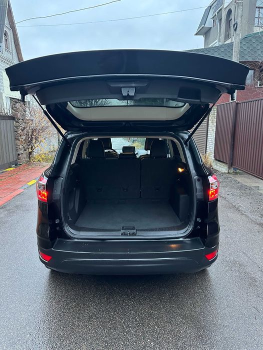 Продам Ford Escape 2017 р