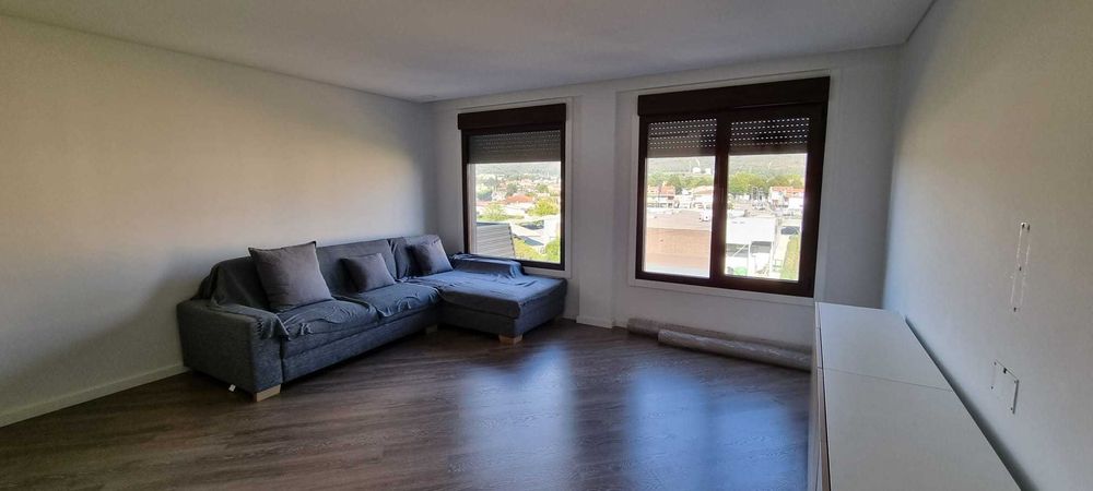 Sofá NOVO 4 lugares c/chaise longue