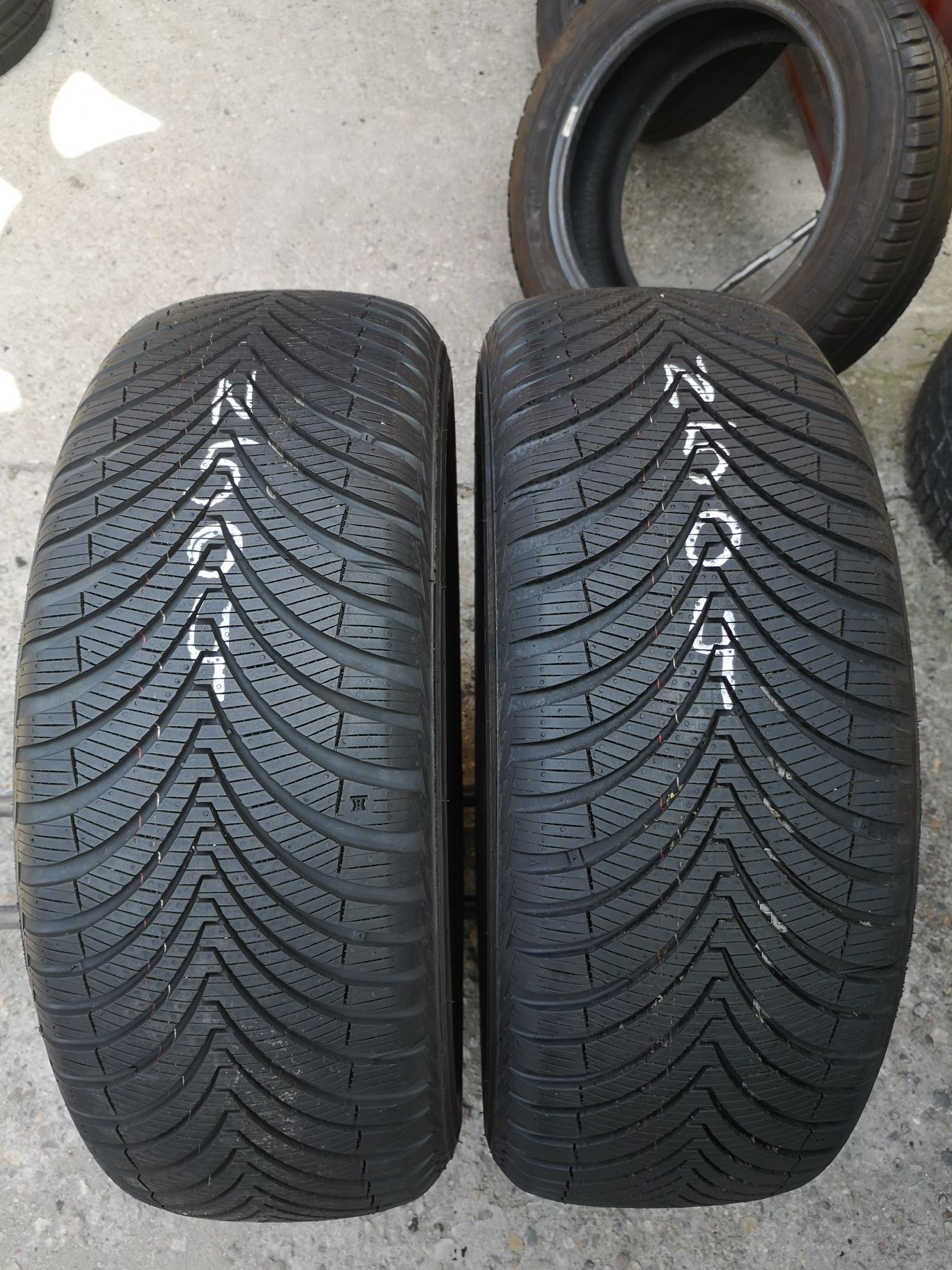 Nowe opony wielosezonowe 225/55/17 Kumho Solus 4s HA32 2szt 101W XL