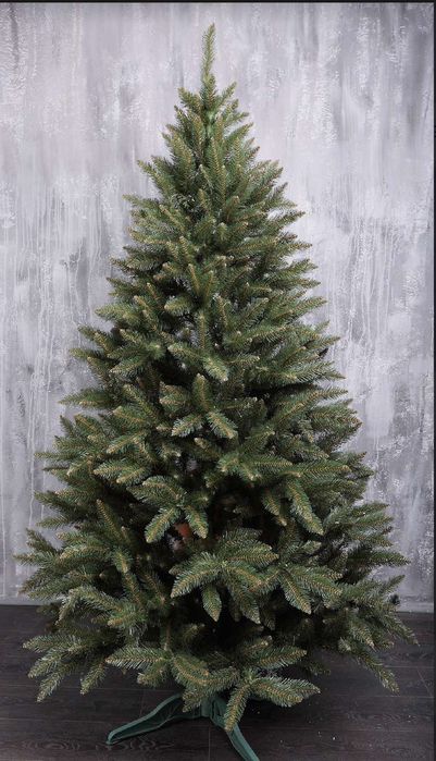 Штучні ялинки. Ялинка лита. Новорічні ялинки.