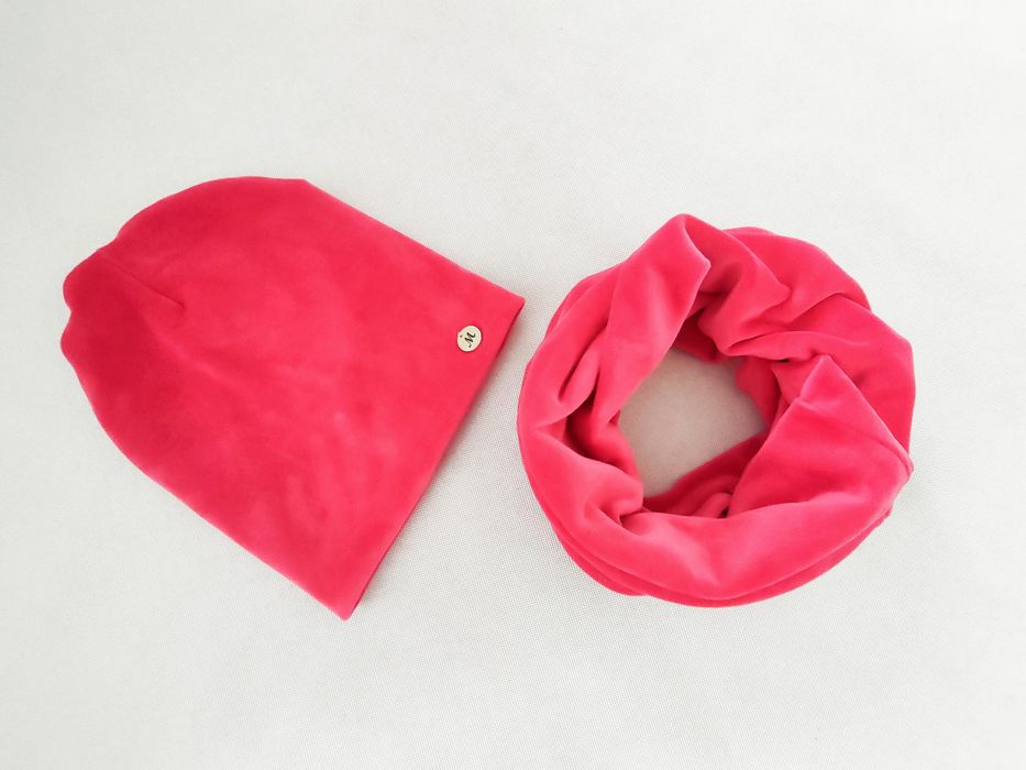 Komplet welurowy czapka+ komin