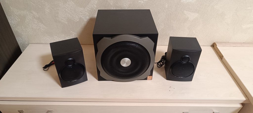 Акустична система F&D A521