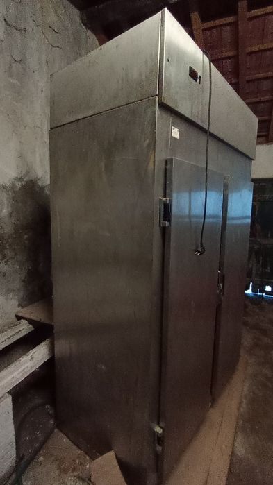 Armário frigorífico industrial semi-novo