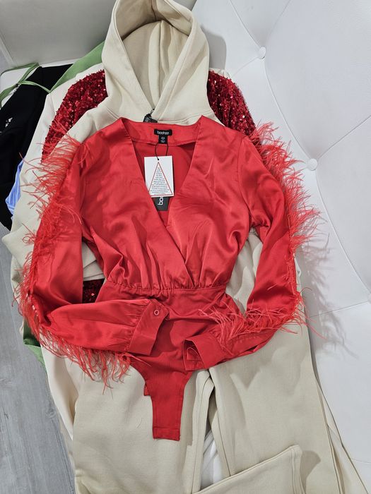 Одяг оптом , зашиті мішки оптом, білизна опт, купальники опт , сукні