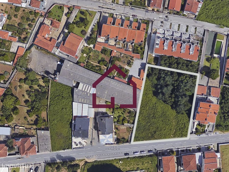 Terreno para construção de 5 Moradias