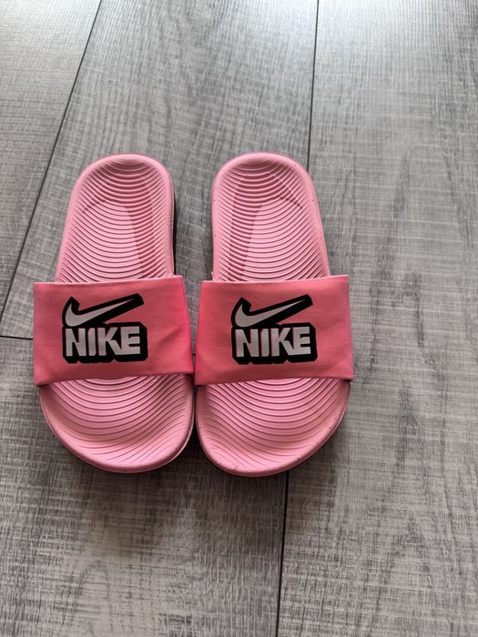 Обувь на девочку 30-32 р