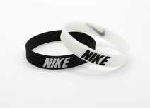 Bransoletka silikonowa NIKE komplet 2 sztuki biała czarna gumowe ręka