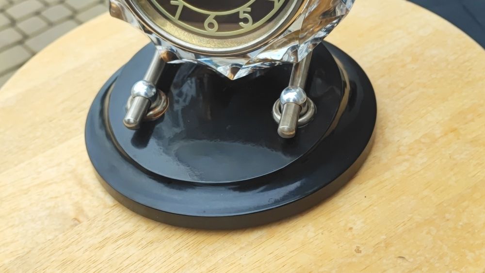 ZEGAR  mechaniczny  "MAJAK" ZSRR 1975. Sprawny.