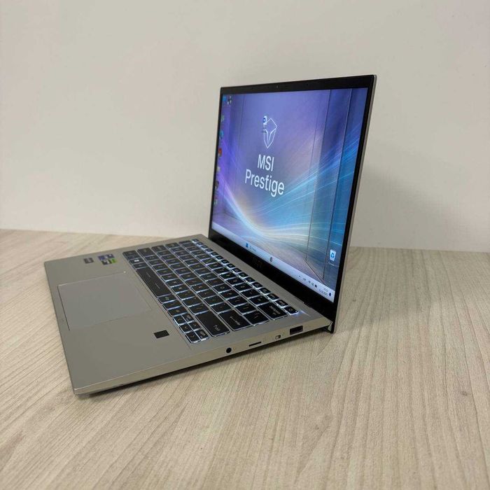 MSI Prestige 14 H B13UCX  i9-13900H 32GB SSD 512GB RTX 2050