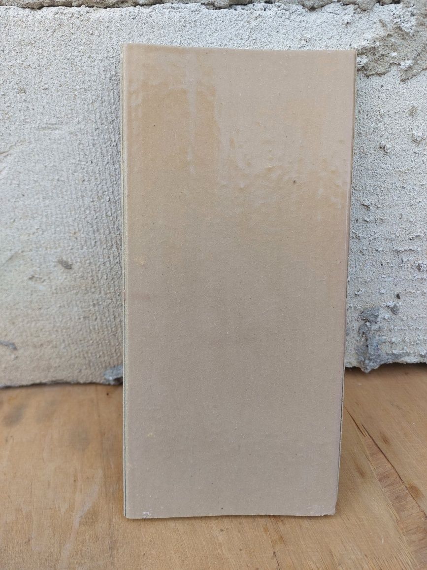 Płytki 24,5cm x 12cm. Cena za ok. 1000 sztuk (29m2)