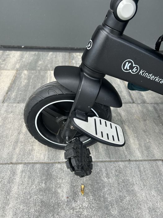 Kinderkraft Easytwist - innowacyjny rowerek trójkołowy | Green